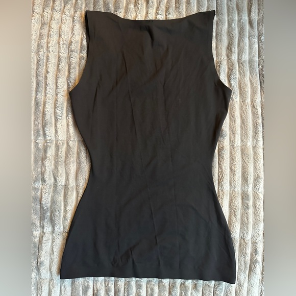 Spanx thinstincts black shapewear tank top base layer - Picture 4 of 10